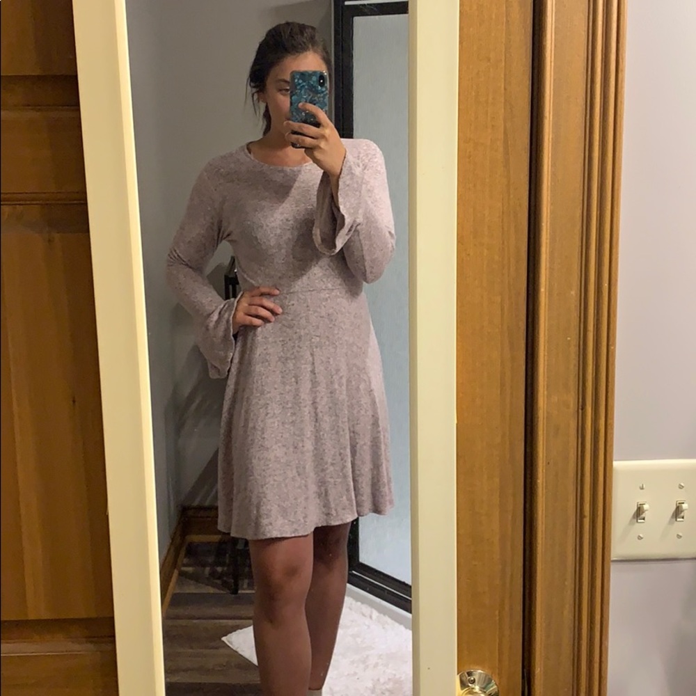 Soft long sleeve gray & pale pink dress